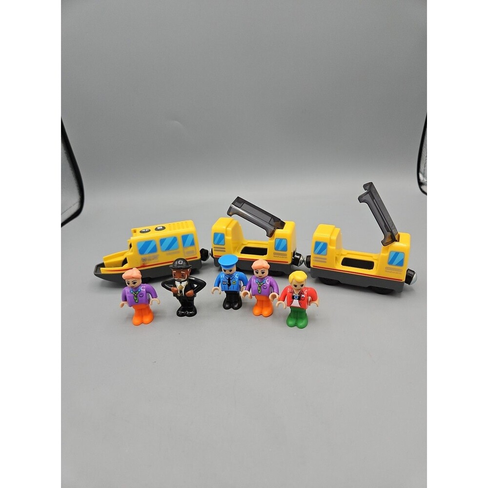 Brio World Wooden Plastic Railway Passenger Shuttle Train, 5 People Figures Lot